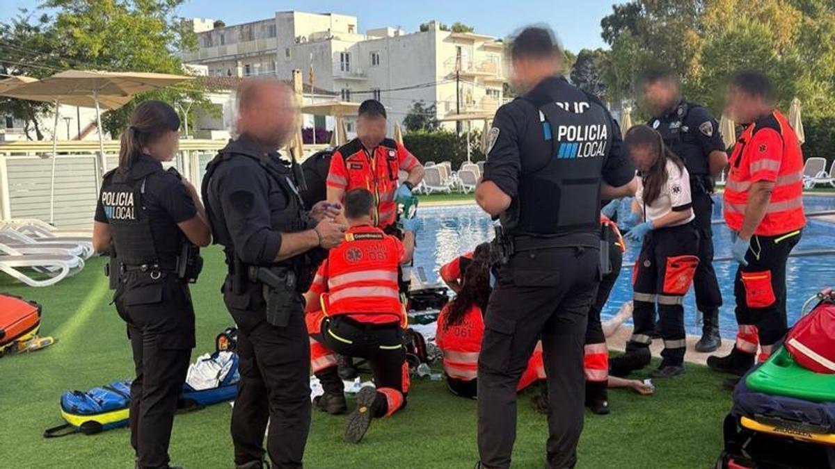 Beamte der Ortspolizei und Sanitäter im Einsatz.