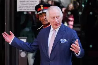 Carlos III retoma su agenda pública tras ser diagnosticado de cáncer