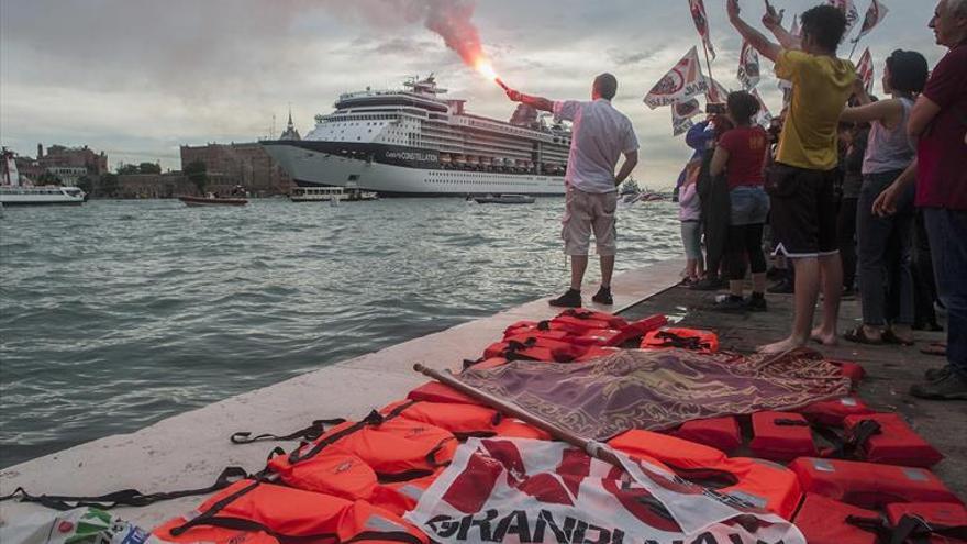 Los venecianos dicen ‘no’ al paso de los cruceros en un referéndum