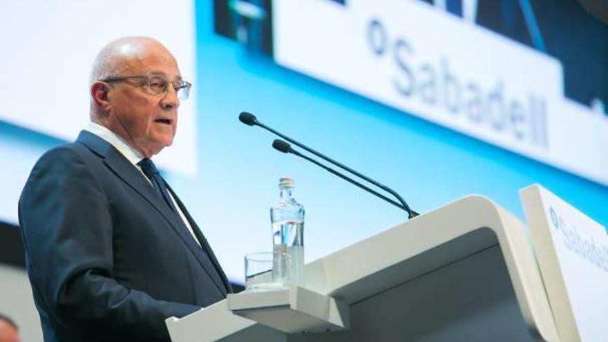 El presidente del Banco Sabadell, Josep Oliu, en la última junta de accionistas.