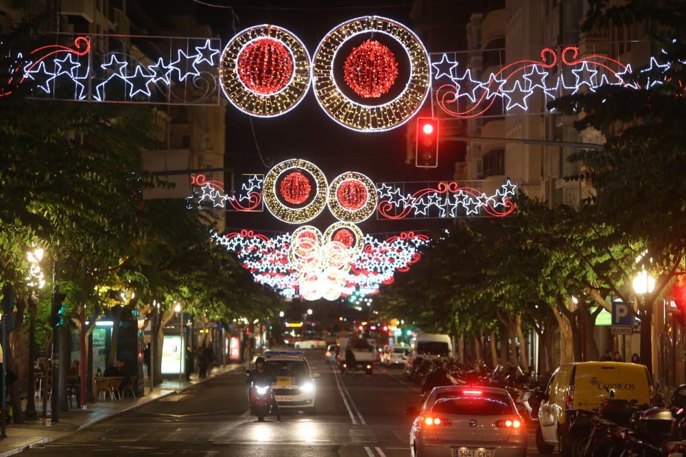 Decepción con las luces de Navidad de Alicante