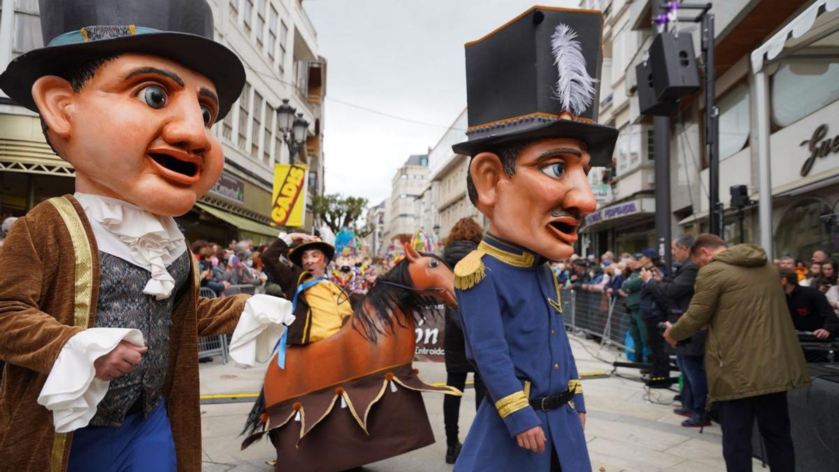 Los Cabezudos de Laxeiro durante el desfile de anteayer. 