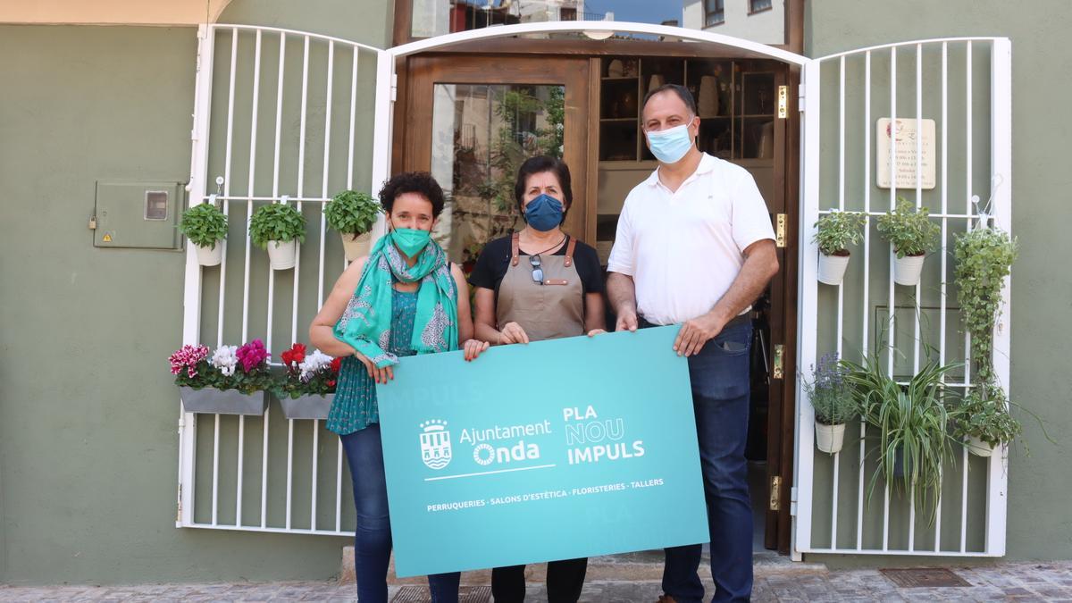 Onda pagará hasta 4.000 euros para ayudar a peluquerías, estéticas, floristerías y talleres.