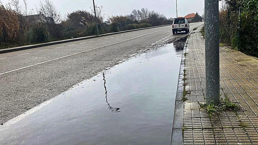  Charcos de agua en A Rúa