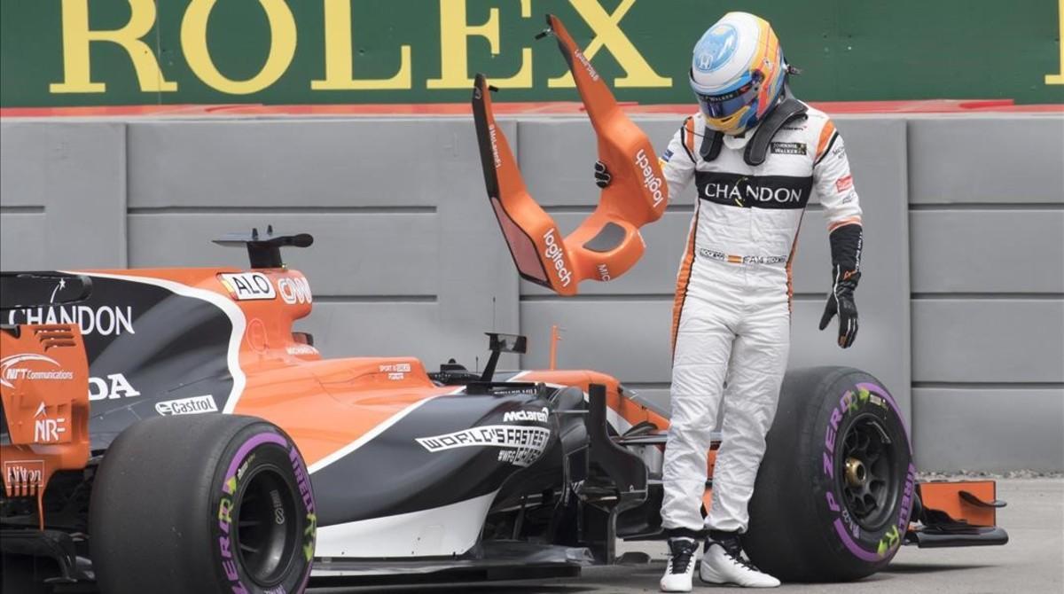 jmexposito38816550 mclaren driver fernando alonso  of spain  steps out of his c170609205500