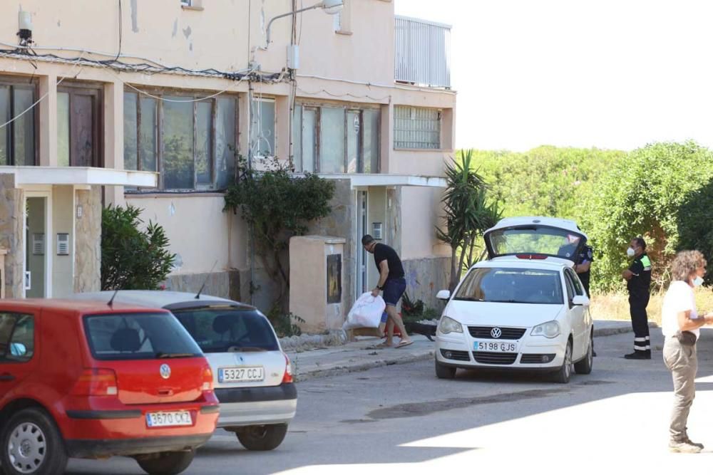 Desalojado el edificio Don Pepe de Sant Josep por riesgo de derrumbe