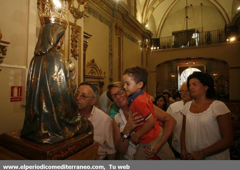 Vial-real devuelve su patrona a la ermita