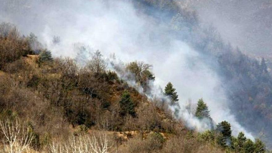 Prelerta roja por incendios forestales en Somontano Oriental y Puerto Beceite