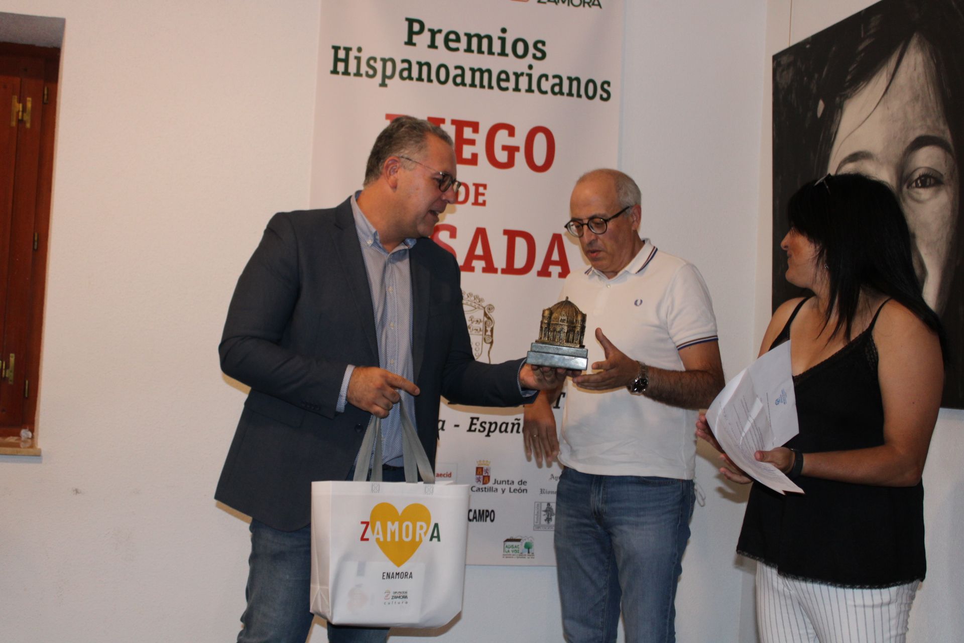 Entrega premio de pintura 4597.JPG