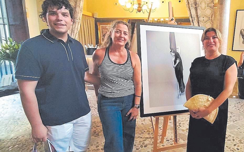 Aurelio Ucendo,Pepa Olmedo y Maria Renart.jpg