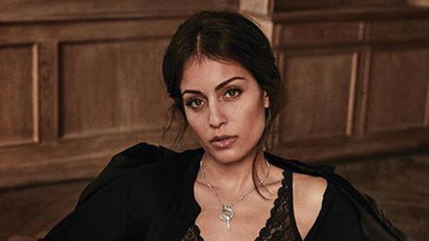 La actriz Hiba Abouk