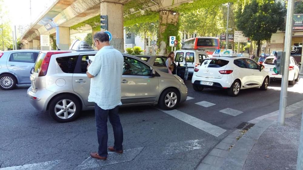 Mobilització a Girona de les autoescoles