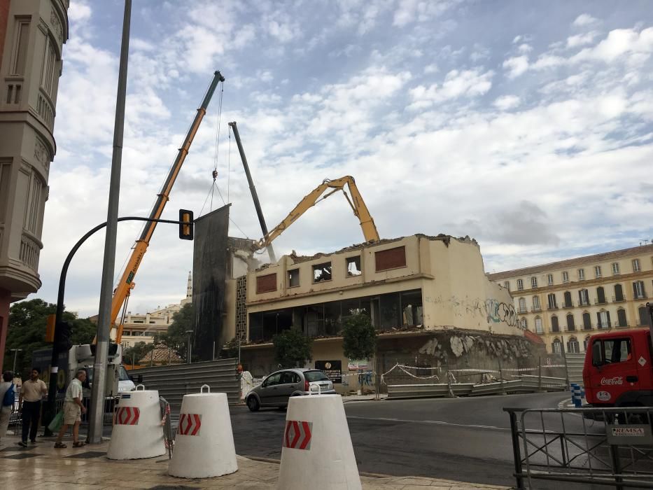 Así queda la plaza de la Merced sin el edificio del Astoria.