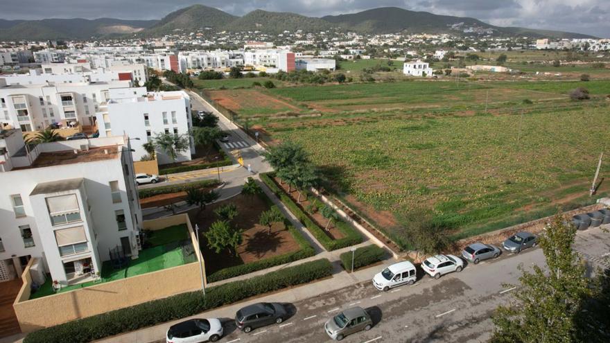 Imagen del terreno donde se harán los pisos para los vecinos afectados. | VICENT MARÍ