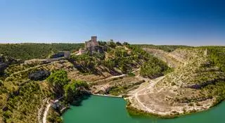 El pueblo medieval de Cuenca que es perfecto para recorrer a pie