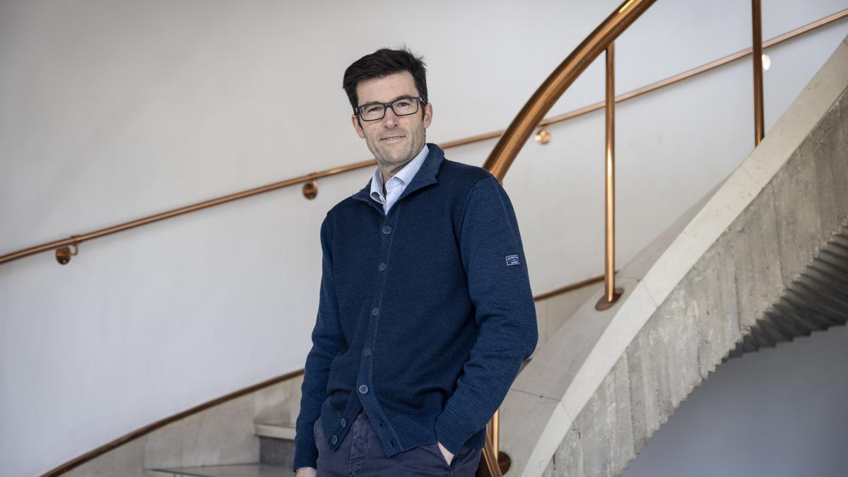 Oscar Bescós es el gerente de la fábrica de transformadores de Zaragoza de Hitachi Energy.