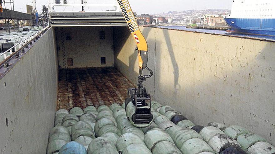 Müllllieferung in Palmas Hafen.