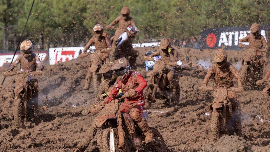 Rubén Fernández roza el podio en Cózar