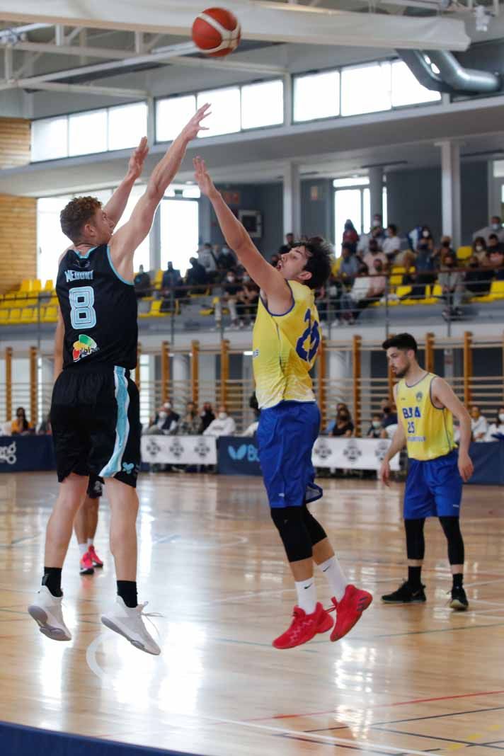 El CB Sant Antoni se ha clasificado para disputar la fase de ascenso a la LEB Plata, tras ganar en el partido decisivo al BBA Castelldefels por 95-67