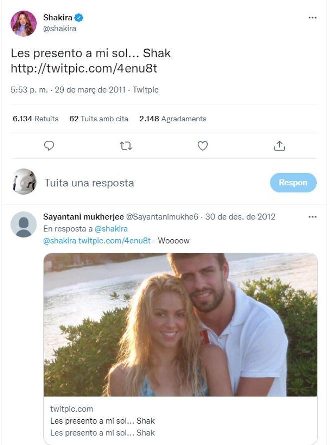 En 2011, Shakira publicó esta foto para anunciar que estaban juntos