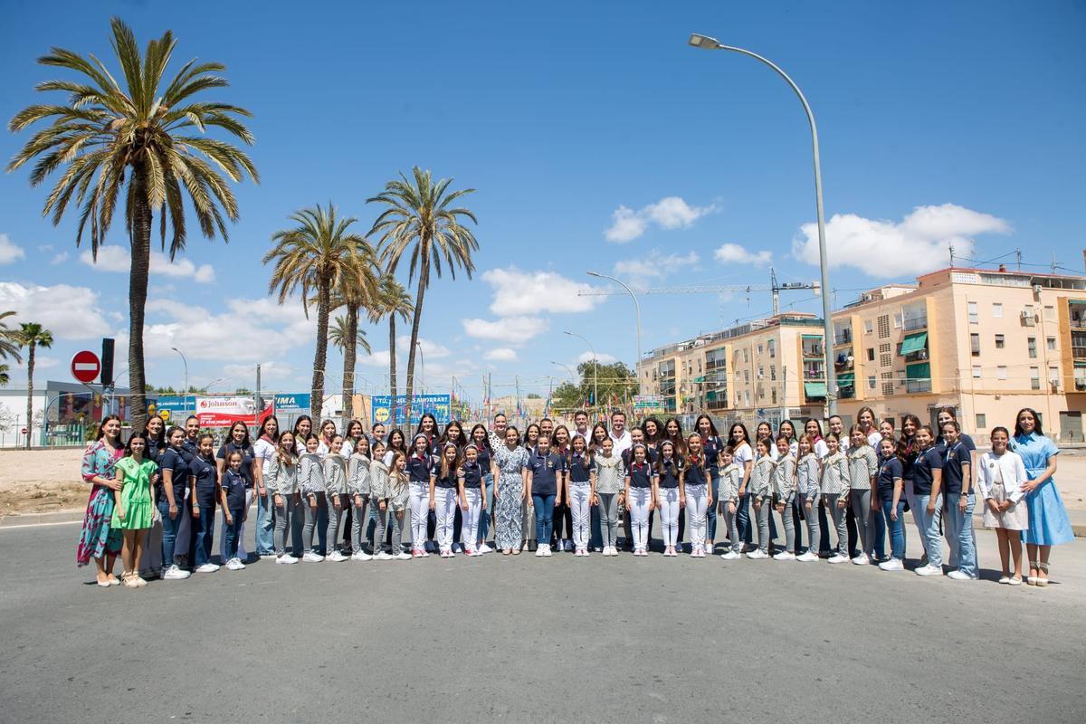Primera mascletà de las nueva Bellea del Foc y sus damas Primera mascletà de las nueva Bellea del Foc y sus damas