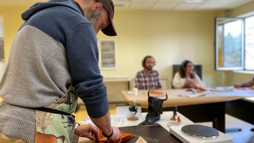 Taller de artesanía en Valnalón