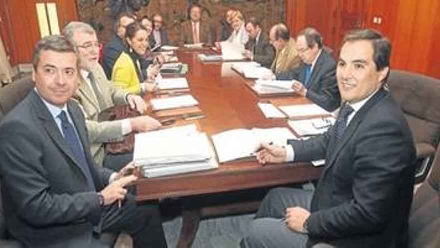 La fundación languidece con deudas, sin personal ni presupuesto concreto