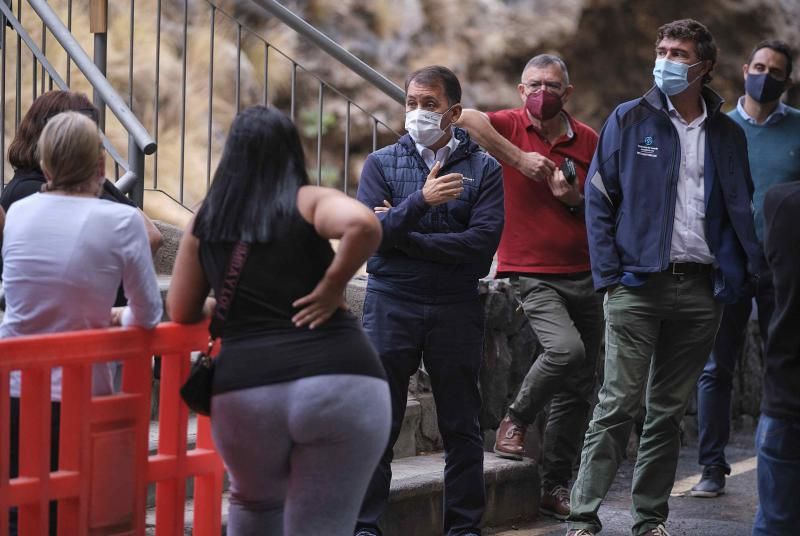 Desalojo de siete familias en la calle Ermita de La Candelaria, en Salud Bajo