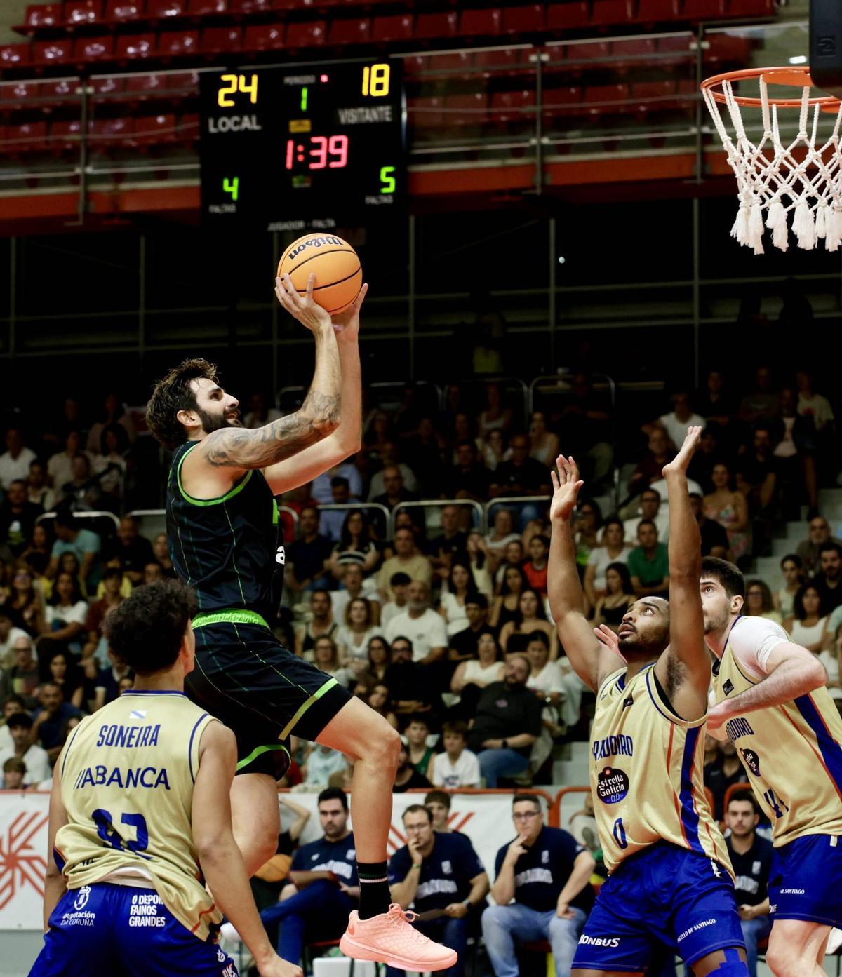 Asturias disfruta de Ricky Rubio en la victoria del Obradoiro ante el Joventut Asturias disfruta de Ricky Rubio en la victoria del Obradoiro ante el Joventut