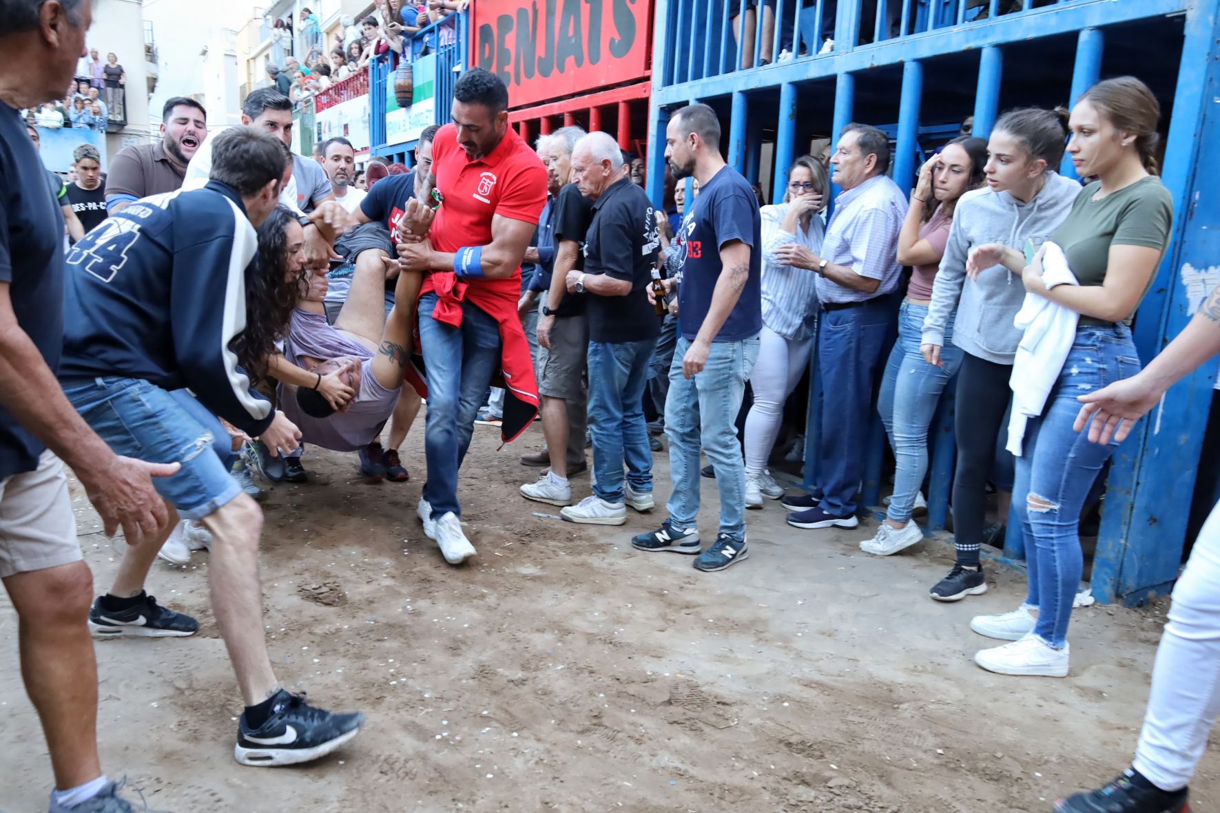 Las fotos de la tarde taurina del último sábado de fiestas de Almassora