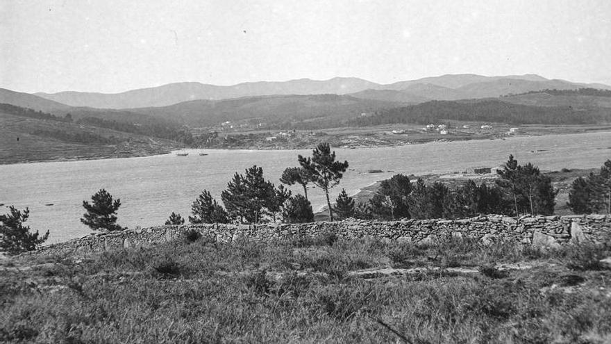 Una vista del río Ulla desde Catoira.