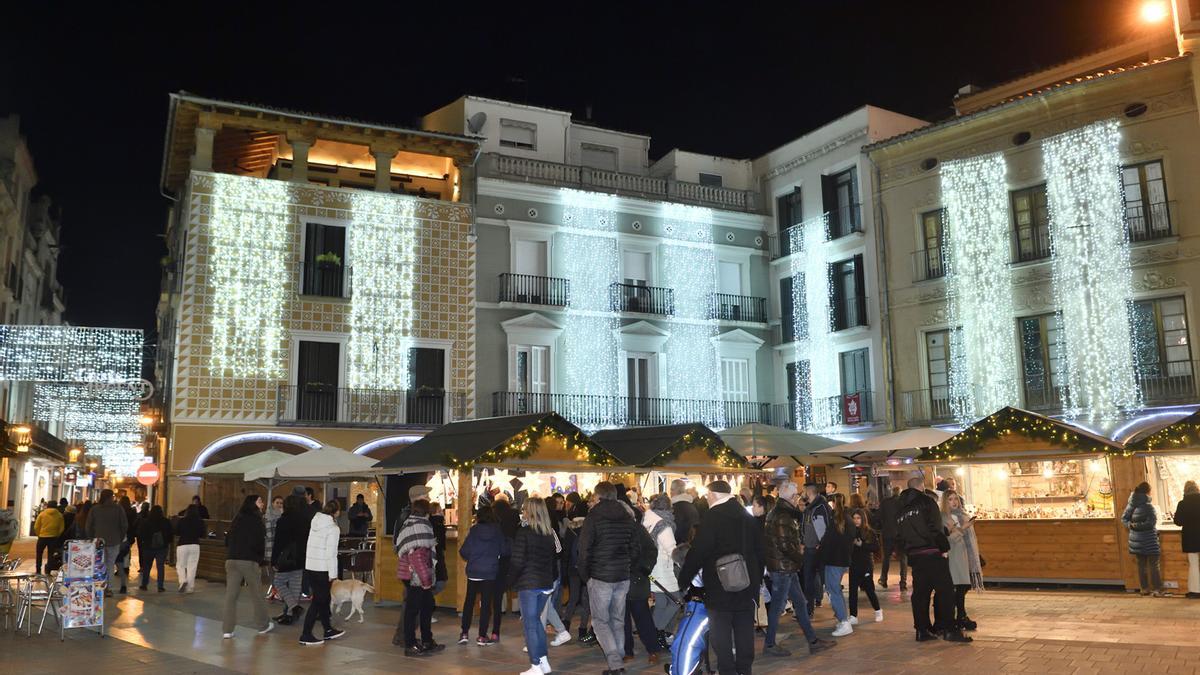 El mercat de Nadal de la plaça de l'Ajuntament