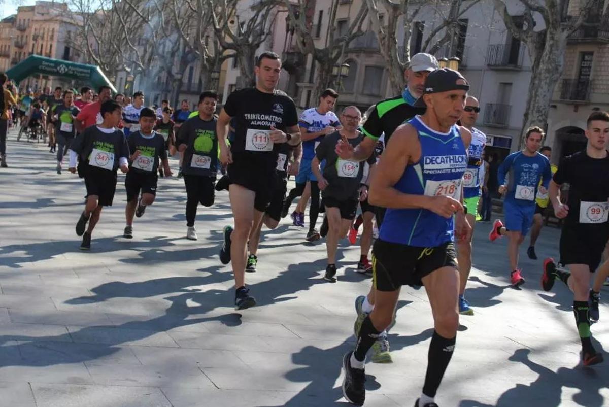 Imatge d'arxiu d'una edició anterior de la Cursa Urbana de Sant Josep de Figueres.