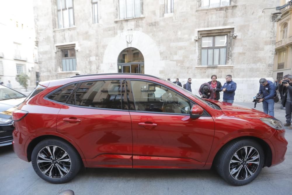 El presidente de Ford Europa se reúne con Ximo Puig