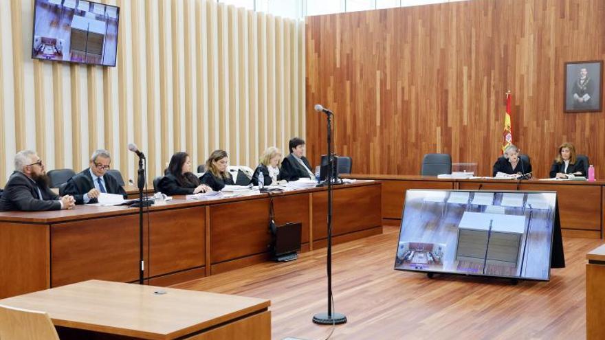 Una de las sesiones del reciente juicio por el crimen de Gondomar celebrado en la “macrosala” de la Ciudad de la Justicia de Vigo.