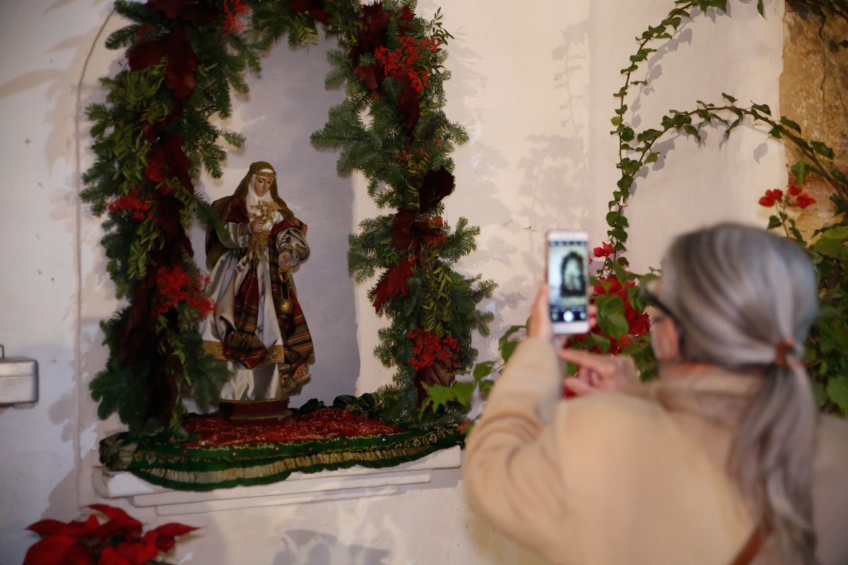 Los patios de Navidad derrochan brillo e ilusión en su día de apertura