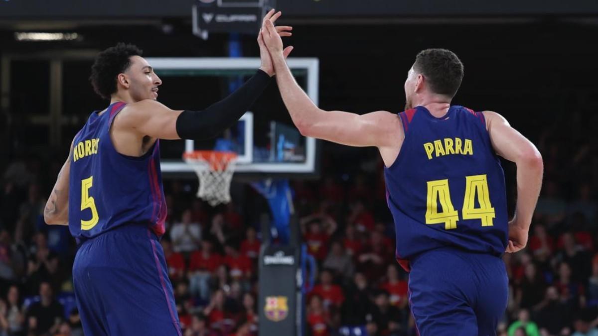 Miles Norris y Joel Parra, durante el Barça - Bilbao Basket de Liga Endesa
