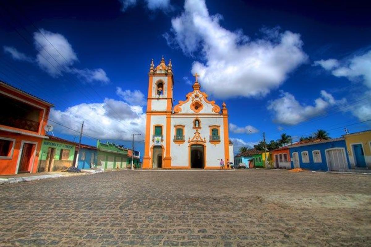Marechal Deodoro, cuna del primer presidente de la República de Brasil, es una agradable villa de estrechas callejuelas, con bellas iglesias y conventos de la  época colonial.