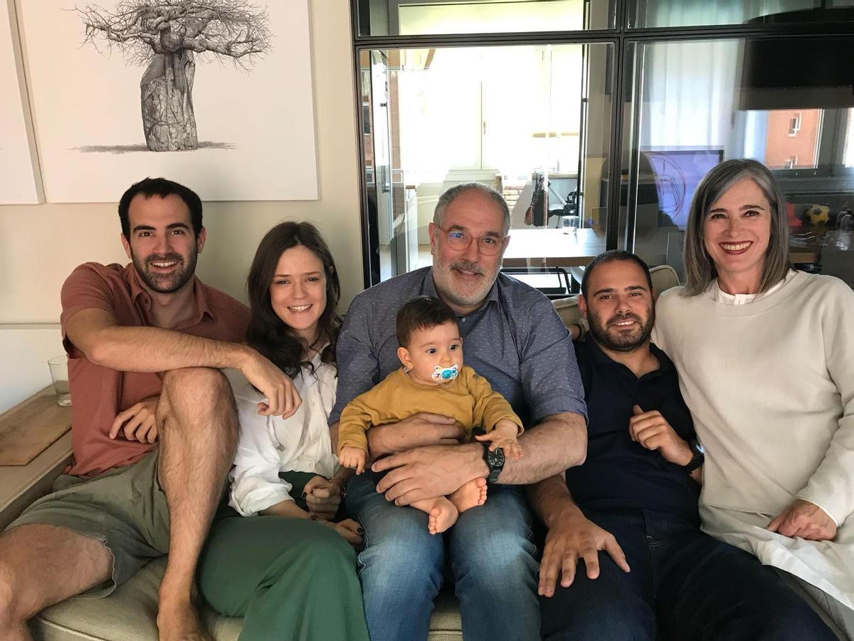 Luken, Jone, Andoni Zubizarreta y su nieto Ibai, Markel y Ane Barrutia.