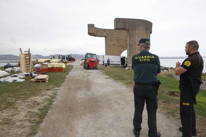 Así revisa la Guardia Civil la Noche de los Fuegos