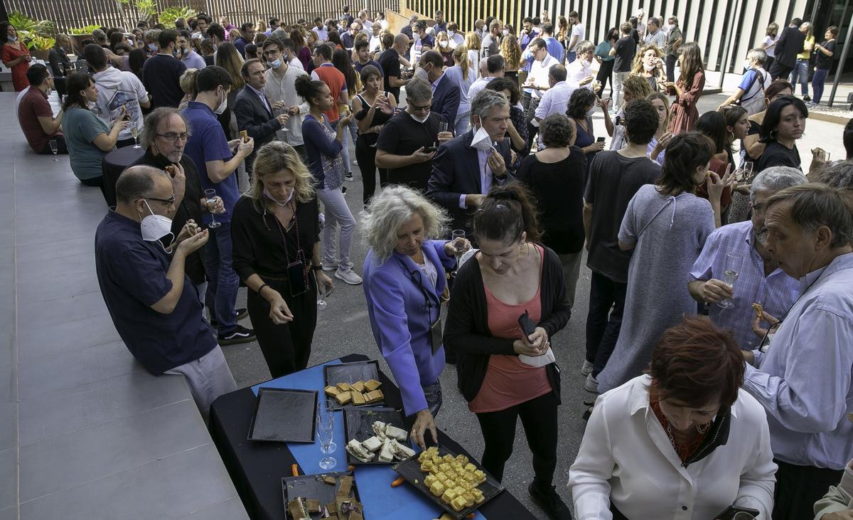 Cóctel de inauguración de la nueva sede, organizado para los empleados de Prensa Ibérica