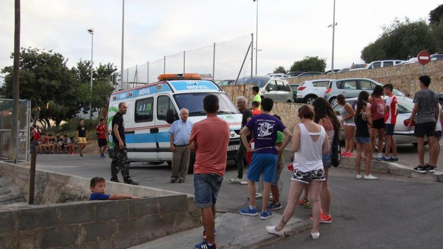 Un joven recibe tres cornadas en los festejos de un barrio de Onda