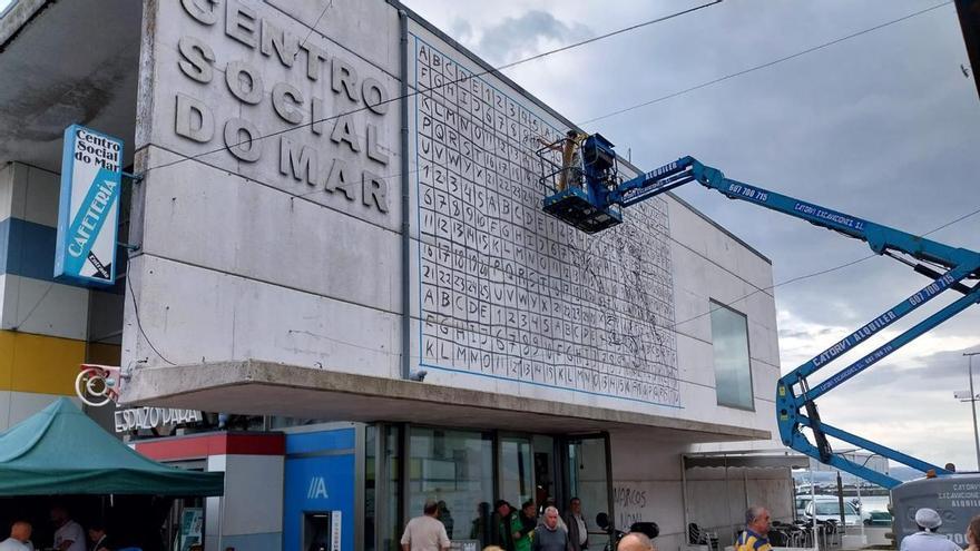 La evolución del monumental mural de homenaje a José Suárez en Bueu