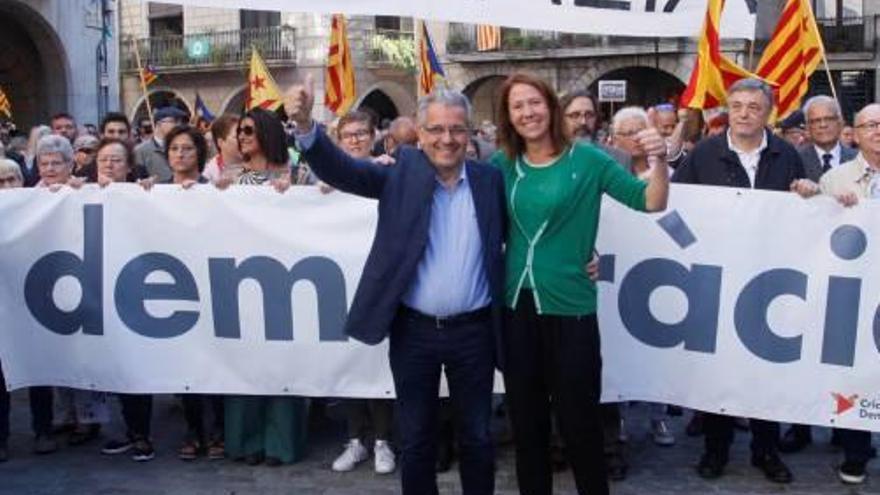 Josep Piferrer i Marta Madranas, el 20 de setembre de l&#039;any passat, abans d&#039;anar a declarar al Palau de Justícia.