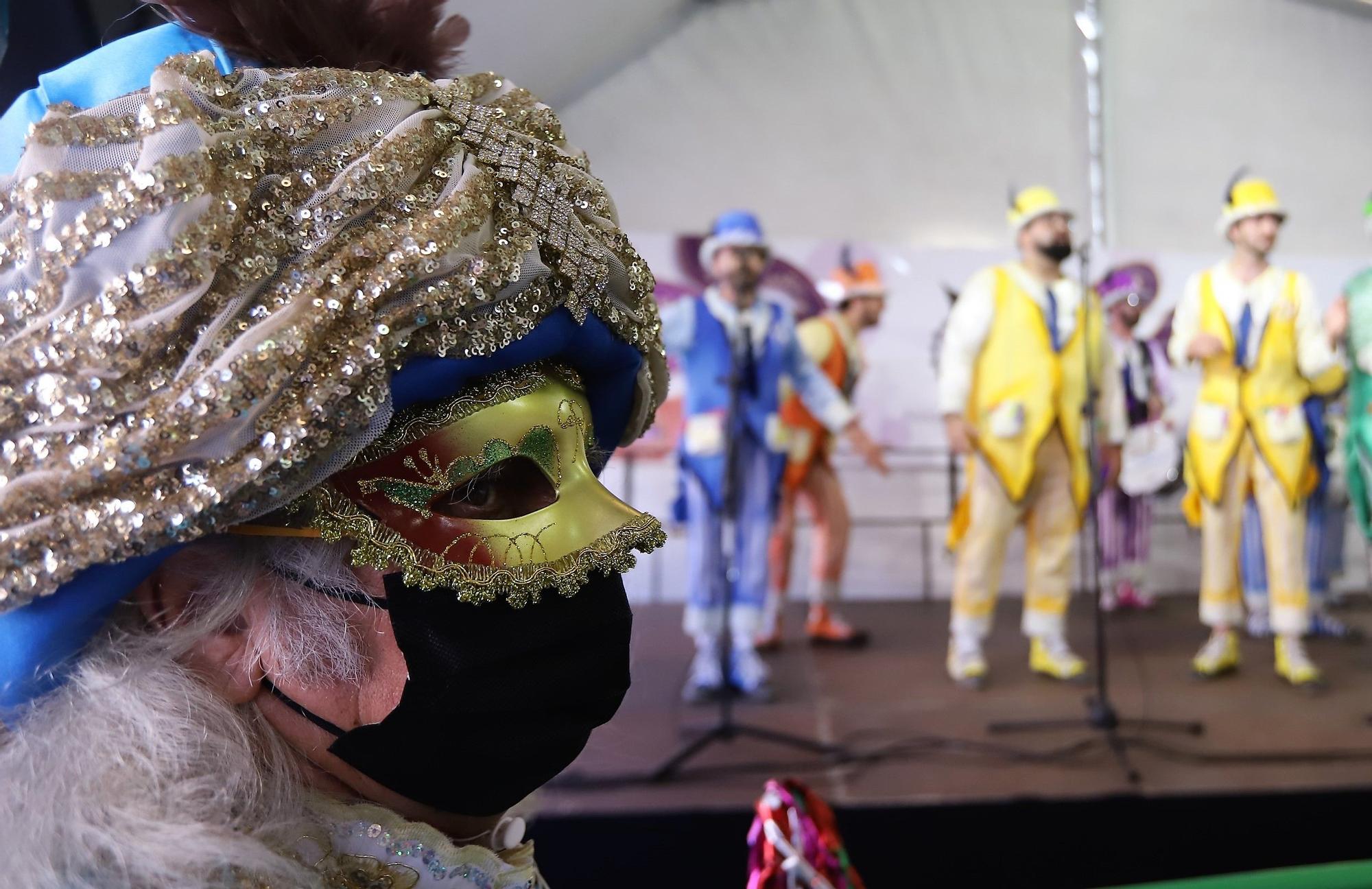 La plaza de La Corredera acoge la fiesta final del carnaval