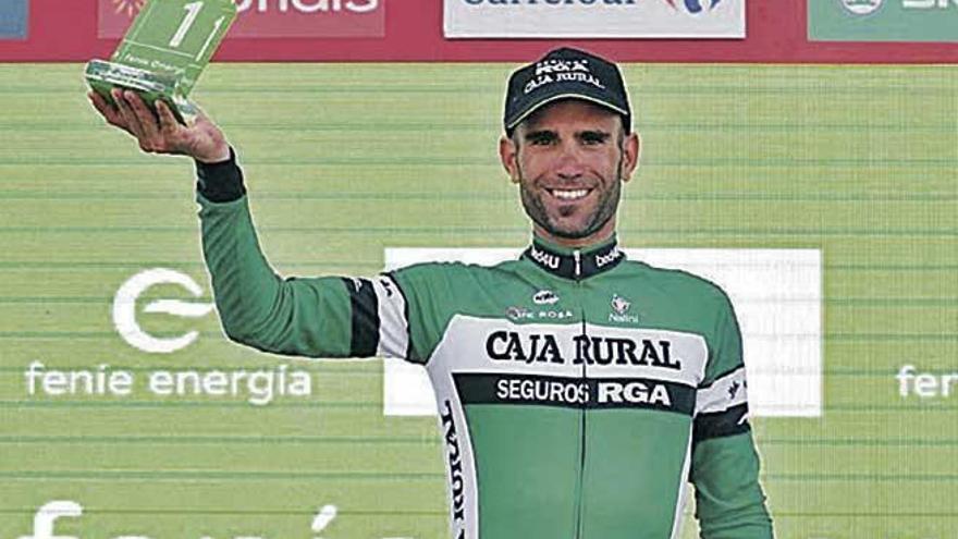 Lluís Mas en el podio de la Vuelta a España 2018.