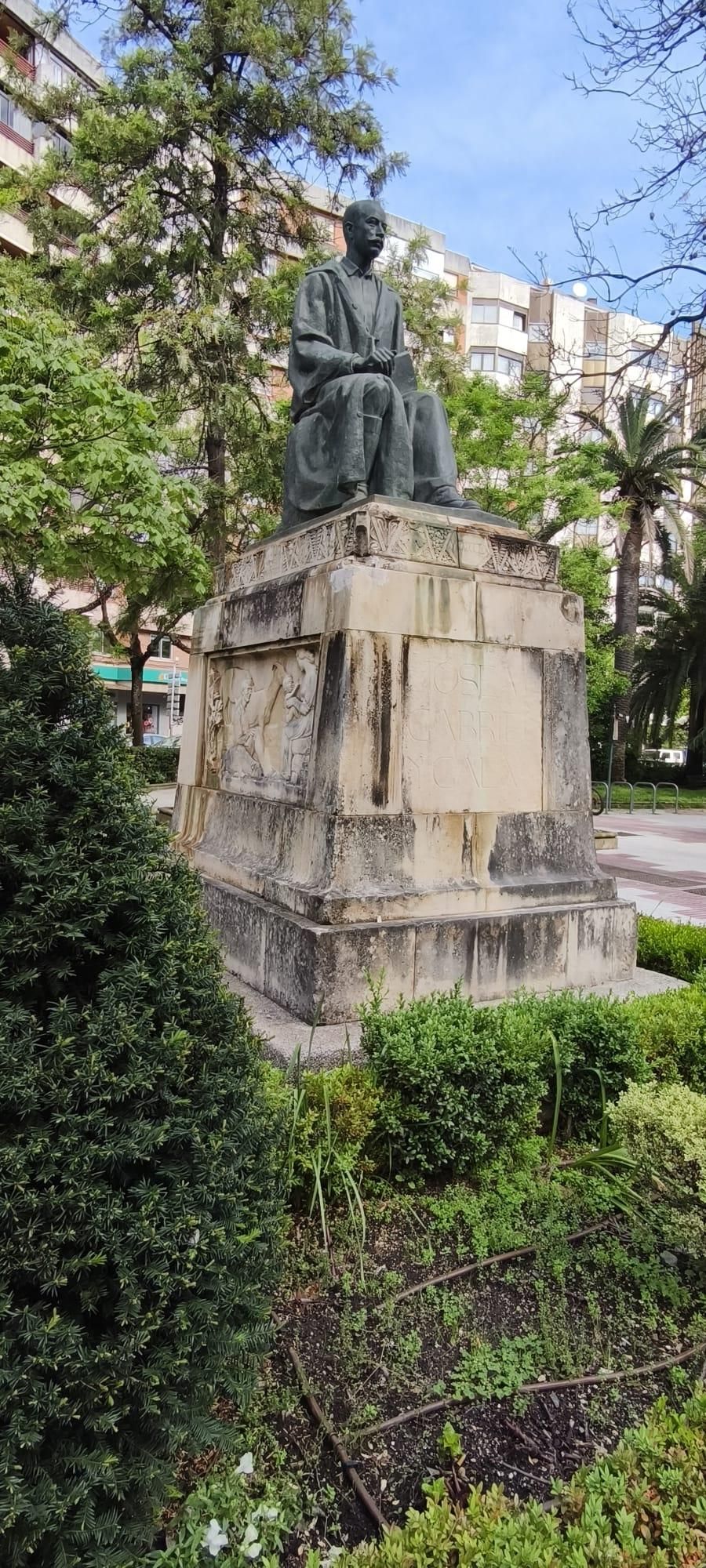 Las palomas en Gabriel y Galán