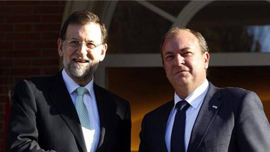 Rajoy analiza hoy con Monago los objetivos de déficit de las comunidades