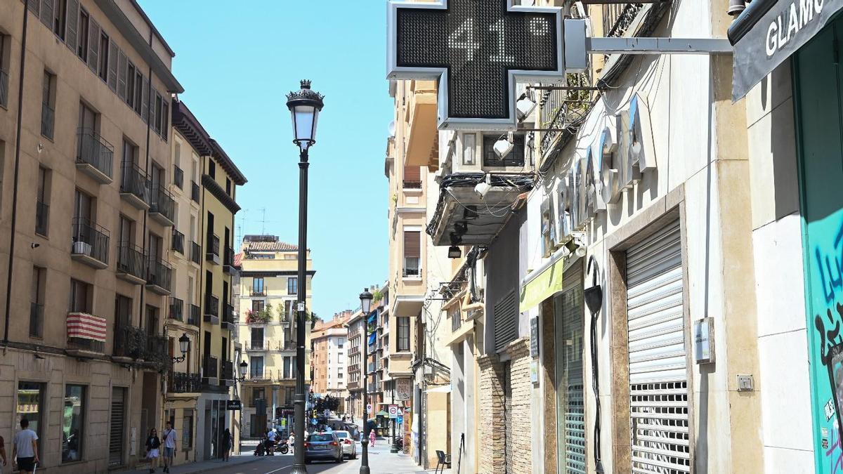 Una de las calles del Casco Histórico de Zaragoza donde se genera el efecto isla de calor.