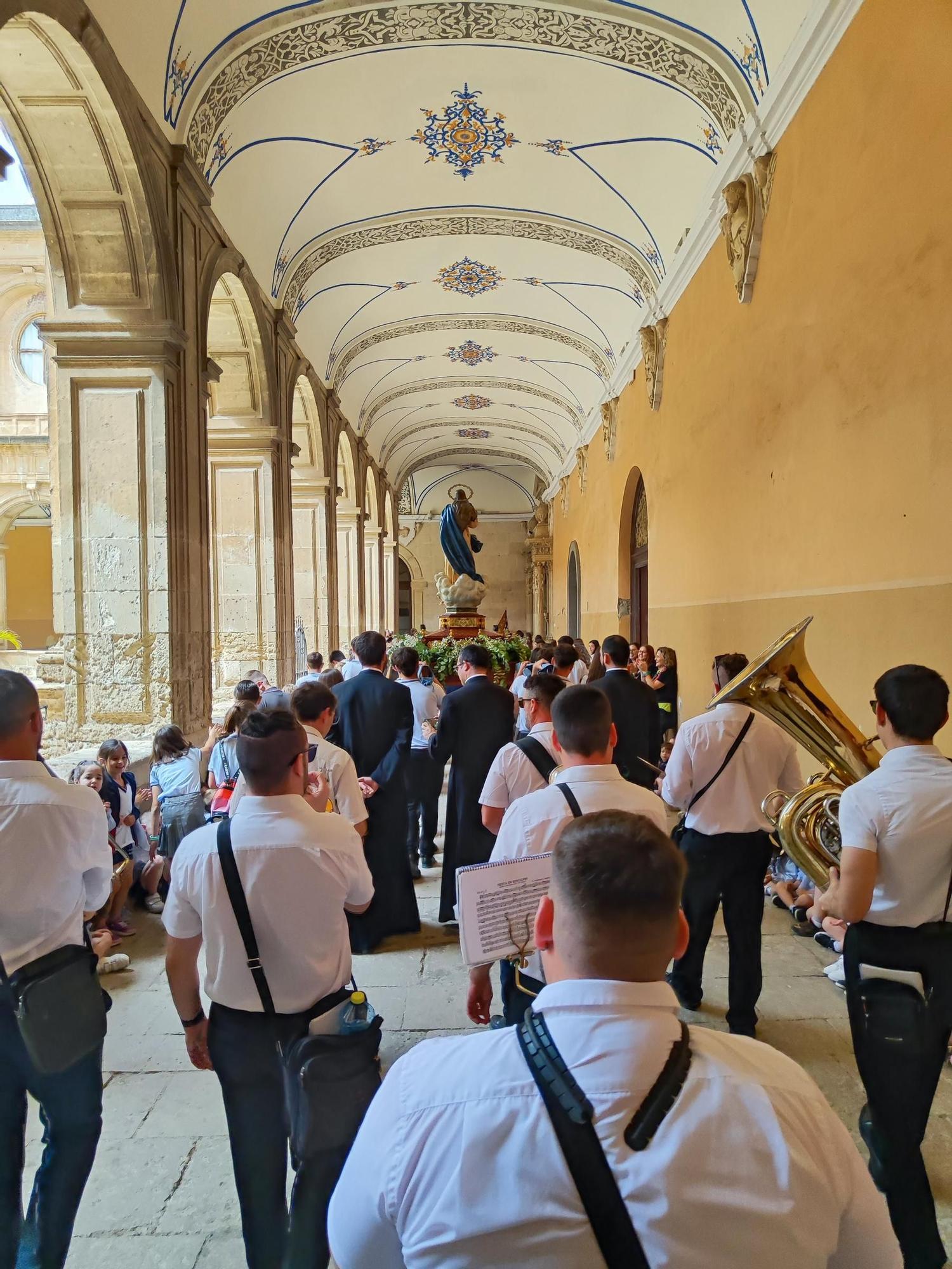 Romería desde el Colegio Santo Domingo de Orihuela al Santuario de Nuestra Señora de Monserrate